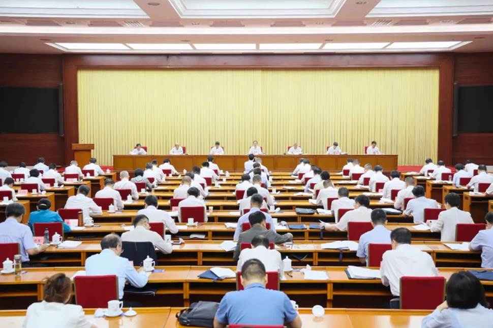 2025年全国工业和信息化主管部门负责同志座谈会在京召开