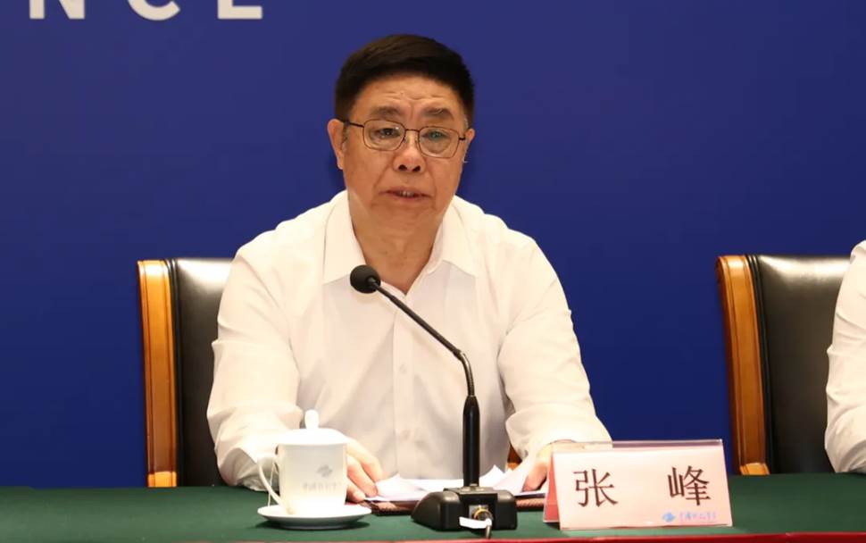 “让机器人更智慧，让具身体更智能” 2025世界机器人大会新闻发布会在京召开
